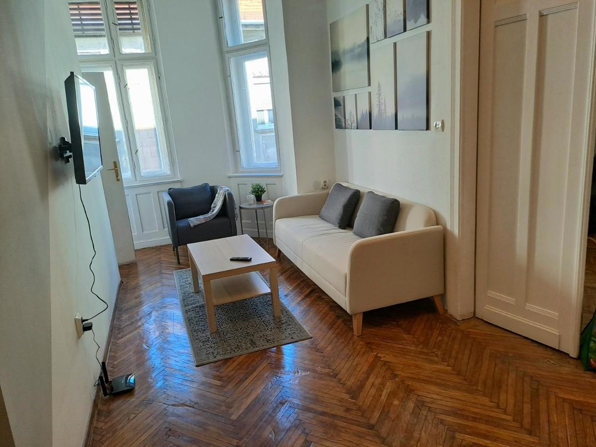 Emerald Apartment Budapest Ngoại thất bức ảnh